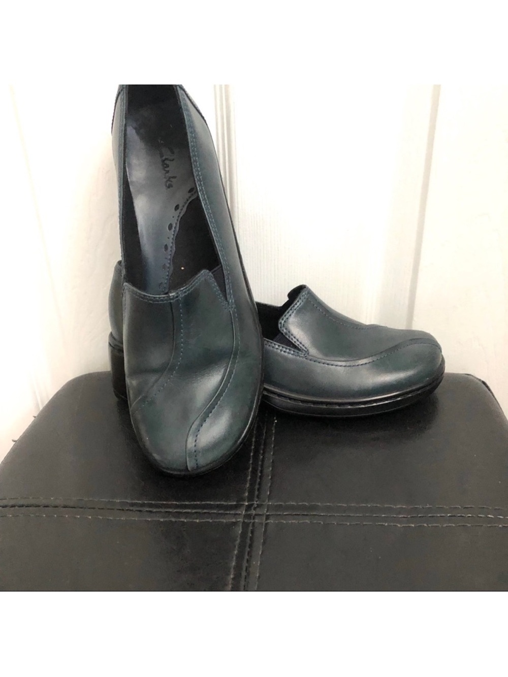 Clarks Women's Blue Leather Slip-On Wedges 7M Like New🌺